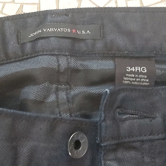 Jeans - Picture 3 of 4